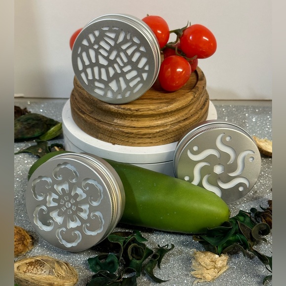 CUCUMBER SERIES,, CUCUMBER WASABI CILANTRO, TOMATO CUCUMBER GARDEN, BUTTER CRISP - Picture 3 of 4